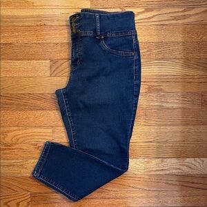 d. jeans Dark Blue Ankle Jeans with 3 Button Accent